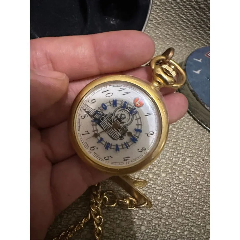 Vintage Lionel Trains Collectors Pocket Watch Gift Tin 1998 Needs Battery Motion